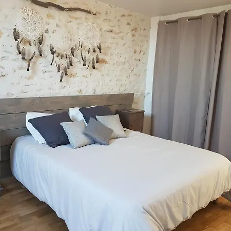 Le Pre De La Rue Bed & Breakfast Bouesse Exterior photo